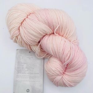 Fleurville 4 ply merino yarn